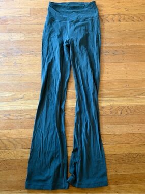 Lululemon Leggings Size 4 with Interior Size Dot (4)